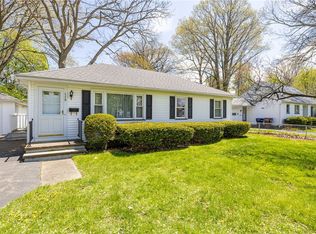 119 Arlidge Dr, Rochester, NY 14616