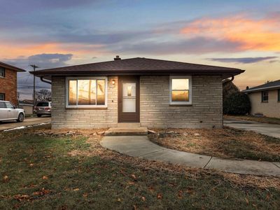 2516 West Halsey AVE, Milwaukee, WI, 53221