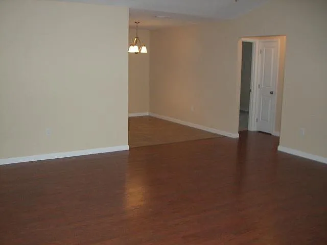 1405 Pine St — Photo 7