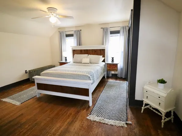 2910 W 12th St Unit 2, Cleveland, OH 44113