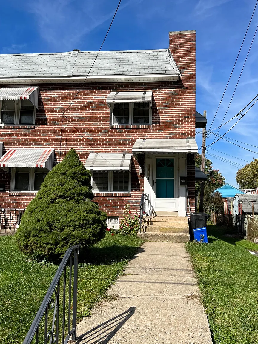 1013 Saint Joseph St photo 1
