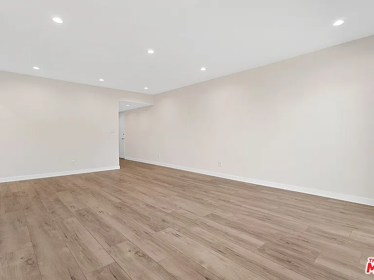 1028 S Bedford St #7 — Photo 10