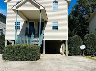 2009 River Dr #B, Greenville, NC 27858