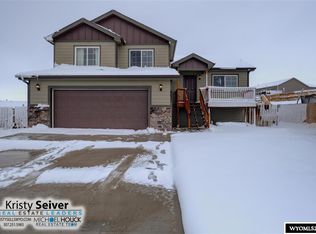 6631 Whispering Springs Ct, Casper, WY 82604
