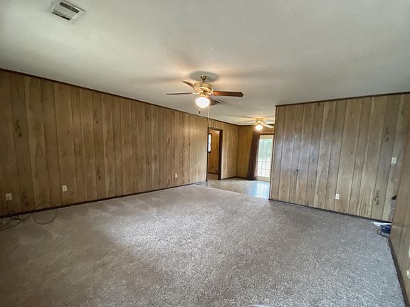 5th image of 537 E Camp St