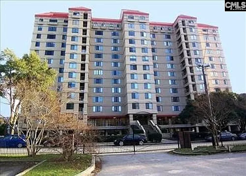1600 Park Cir Photo 1