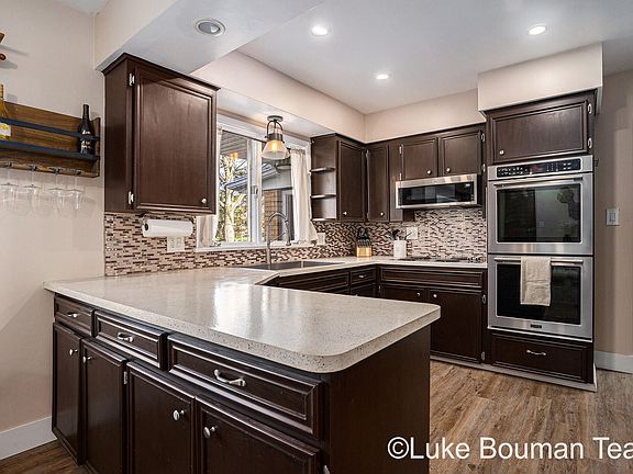 2nd image of 121 Timberwood Ln