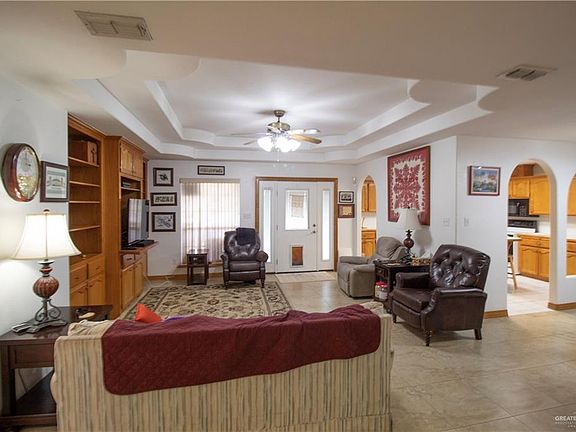 3rd image of 7444 Golf Dr