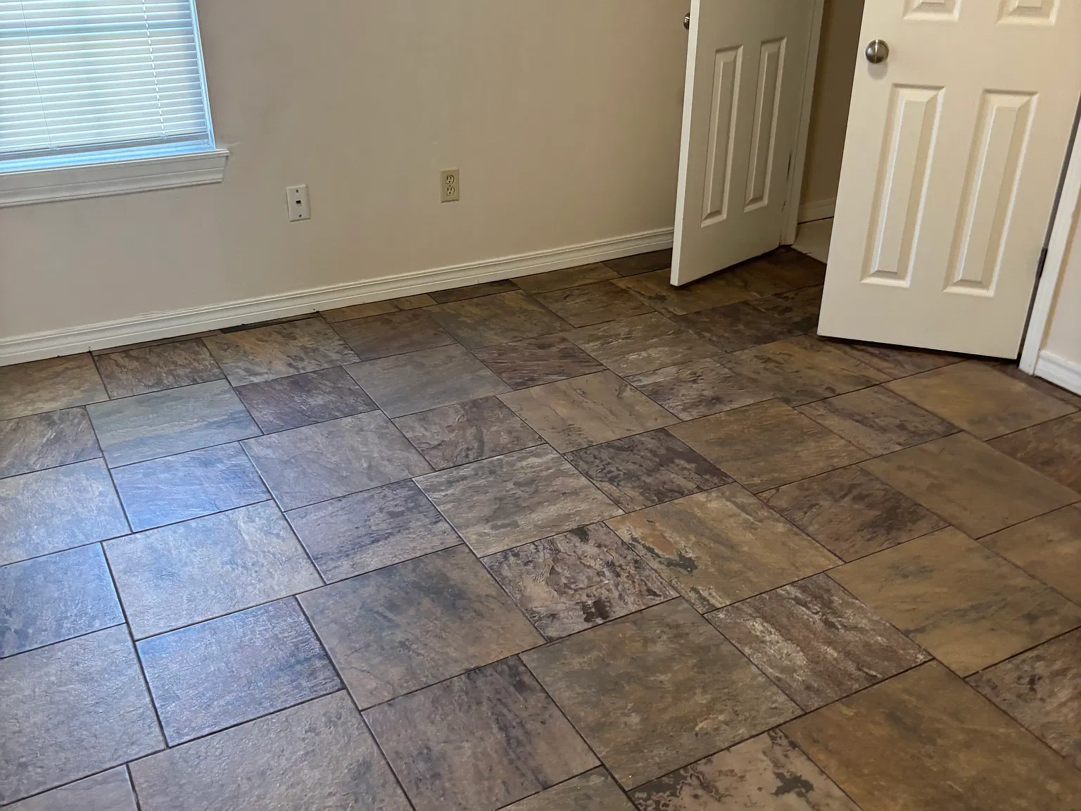 2 bed, 2170 sqft, $1,400 — Photo 3