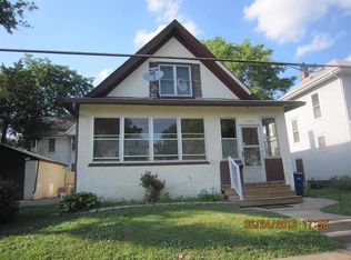 1109 12th Ave, Moline, IL 61265