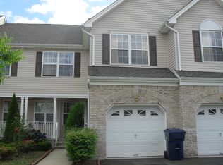66 Heatherwood Dr, North Brunswick, NJ 08902
