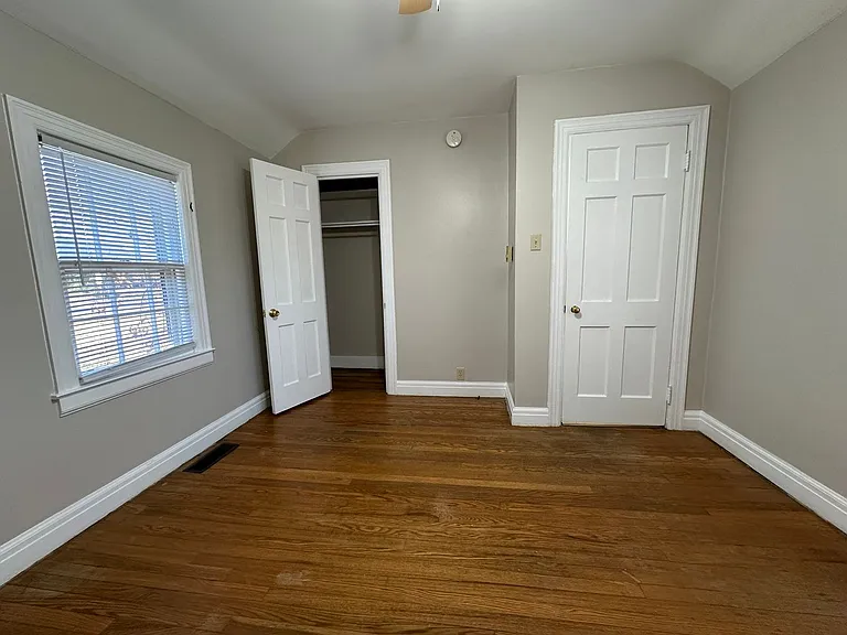 653 Montclair Dr — Photo 11