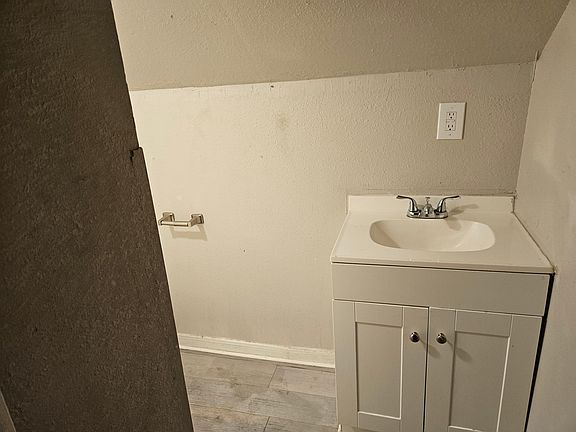 3rd image of 1717 W Craig Pl #6f9a74694