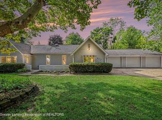 817 Ferley St, Lansing, MI 48911