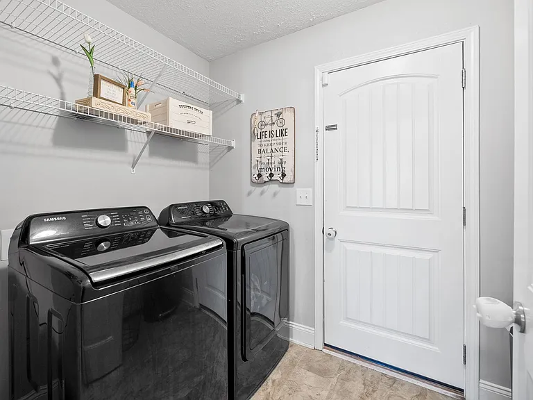 607 Fennec Way — Photo 26