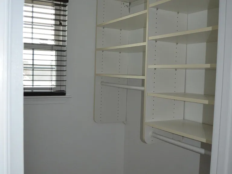 3425 Orange Grove Ct — Photo 6