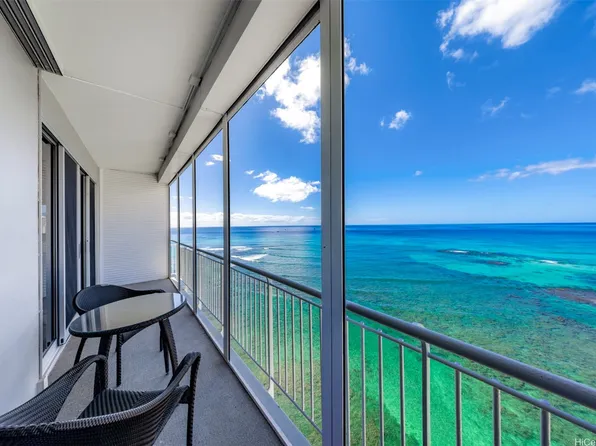 2969 Kalakaua Ave APT 1204, Honolulu, HI 96815