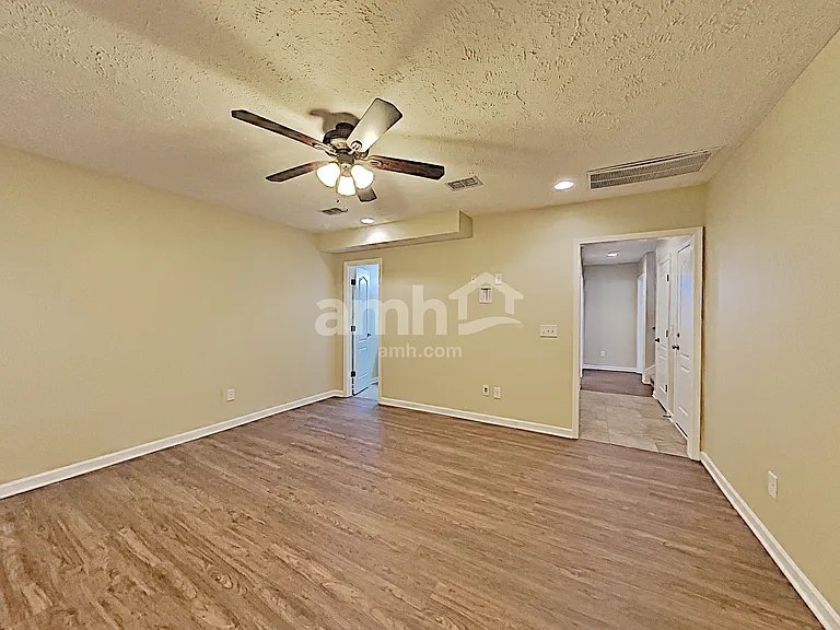 808 Ottoe Ct — Photo 19