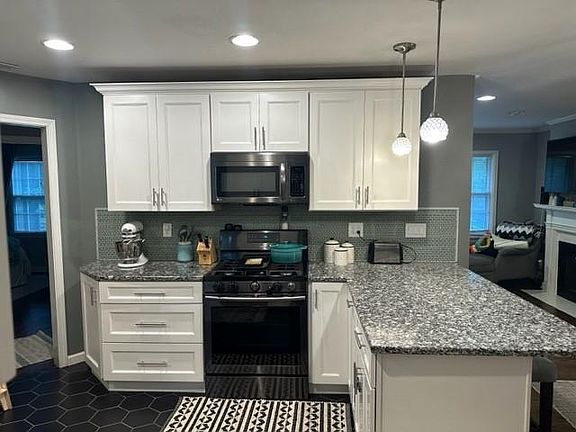 5th image of 5206 Sycamore Dr