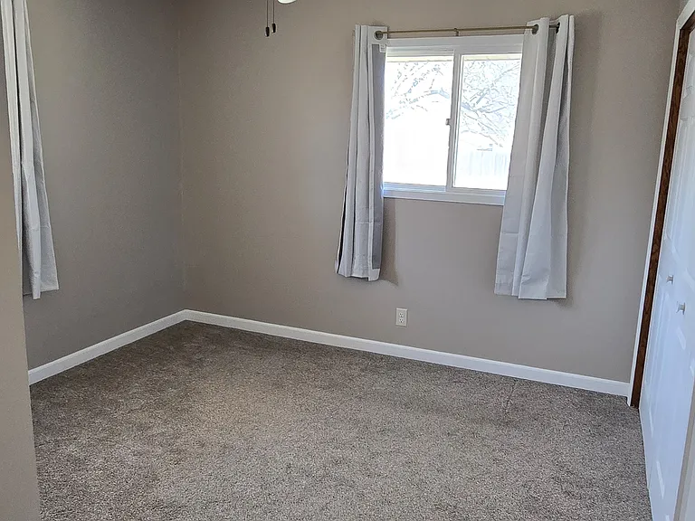 4520 S Washington Ave — Photo 19