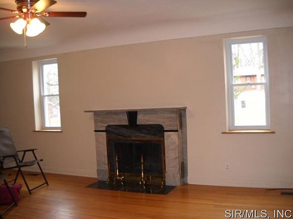 2nd image of 816 Willoway Ave
