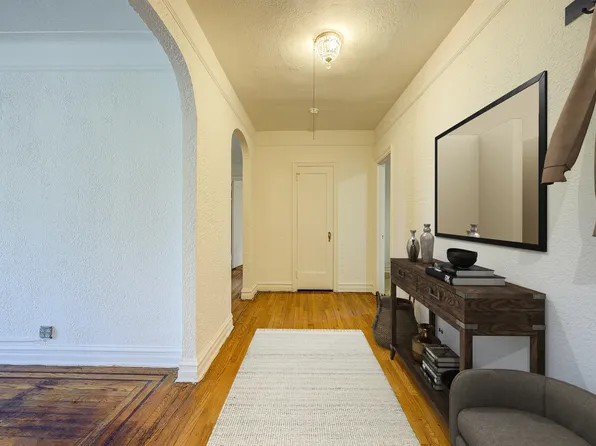 109-14 Ascan Avenue image 6 of 46