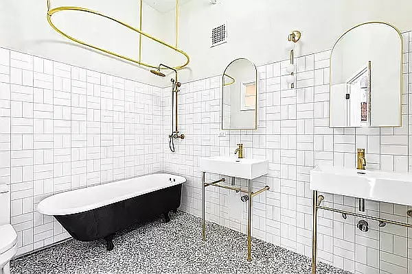 Rented by Compass | media 43