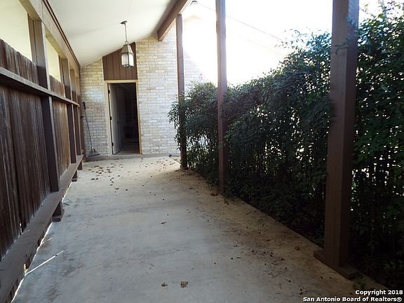 4th image of 6130 Windrock Dr