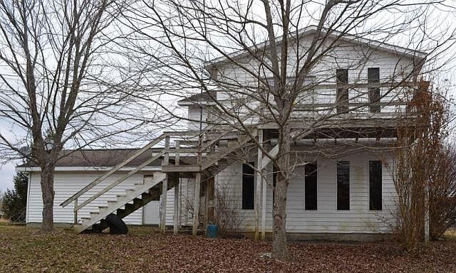 2nd image of 435 Dogwood Trce