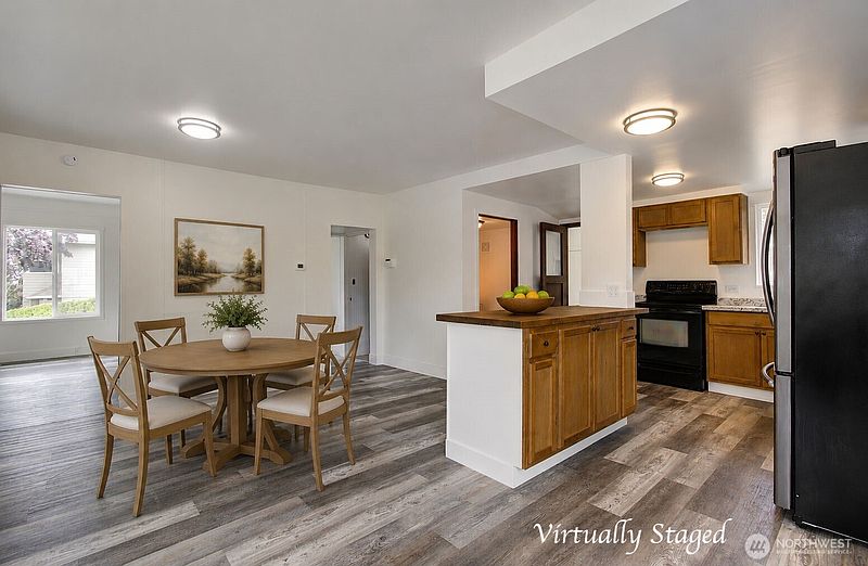 5th image of 601 Cowlitz Way