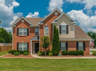 1374 Birch View Ln, Lawrenceville, GA 30043