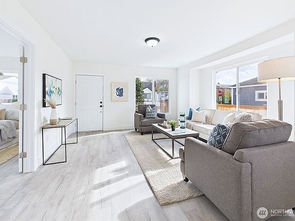 5th image of 305 Meadow Avenue N