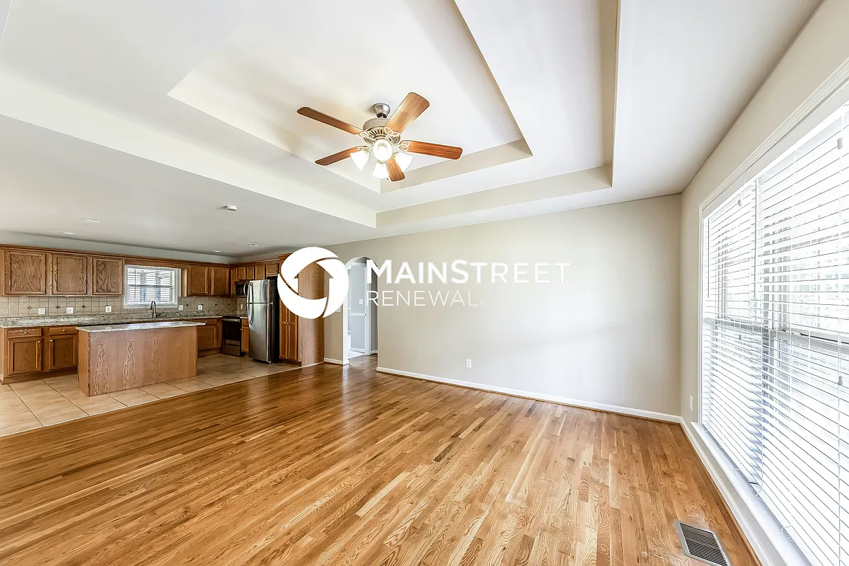 Living Room - 855 Moonlite Dr