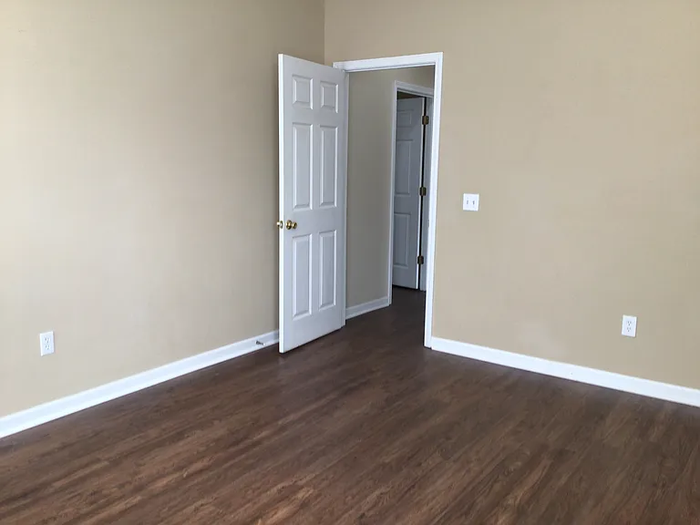 303 Stallion Rd — Photo 9