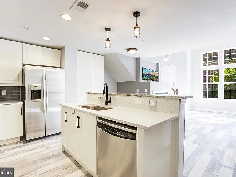 15262 Rosemont Manor Dr — Photo 5