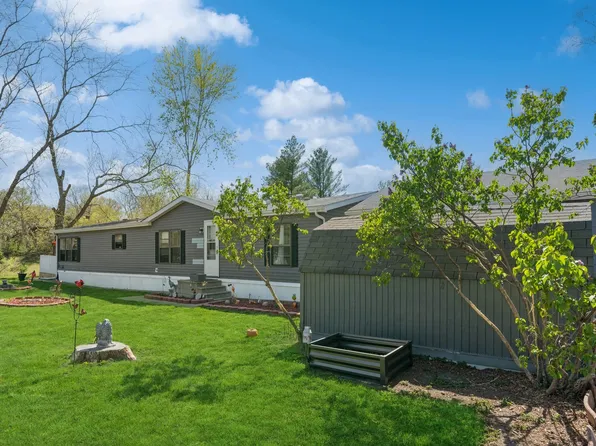 1931 Ewing Trace Blvd, Des Moines, IA 50320