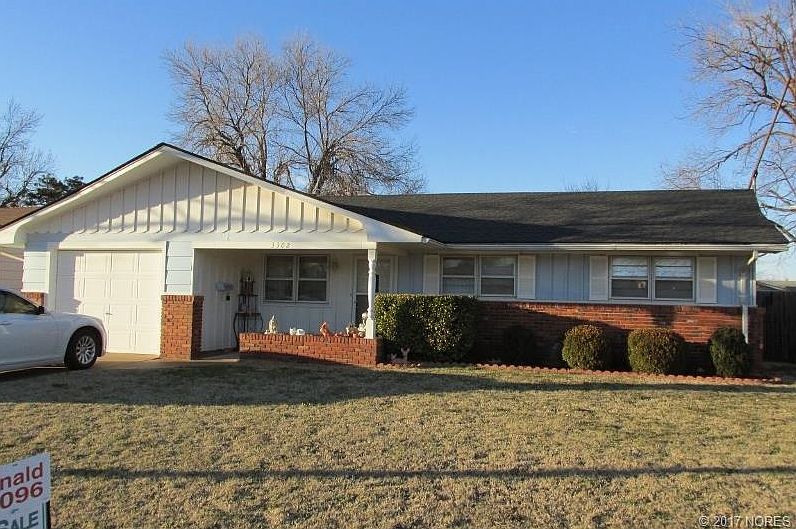 1st image of 3302 Dwelle Dr