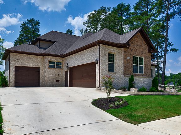 3rd image of 102 Parker Hall Dr