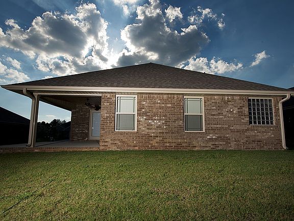 2nd image of 322 Saddlegate Dr NW
