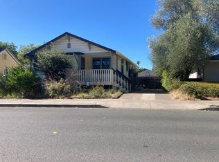 129 9th St, Santa Rosa, CA 95401
