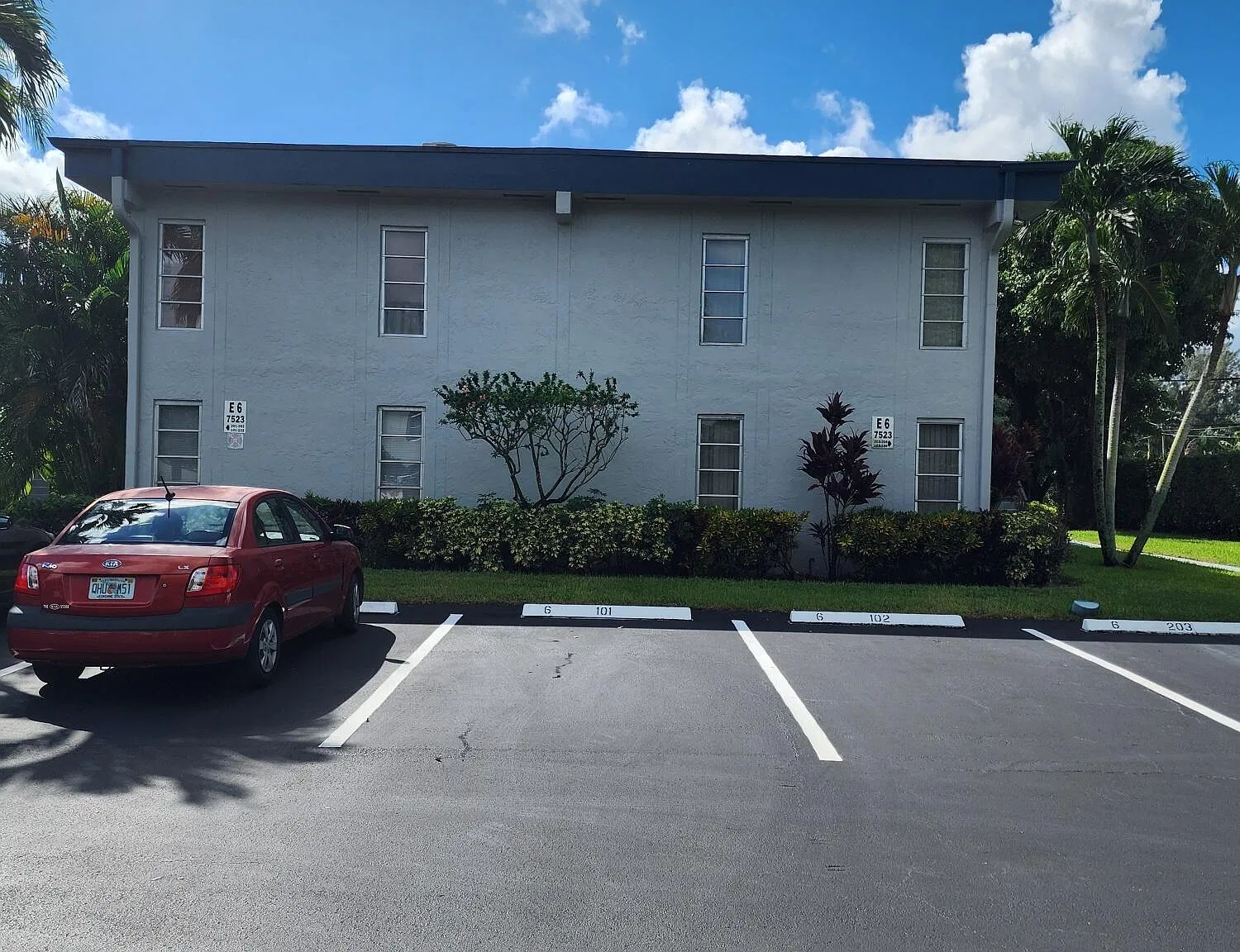 2 bed, 2.0 bath, 850 sqft, $1,675 — Photo 1