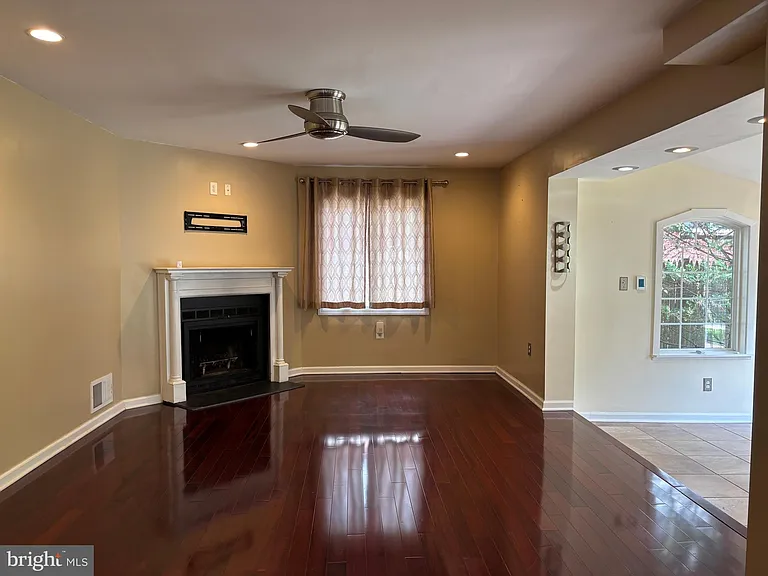 3913 Parsons Rd — Photo 30