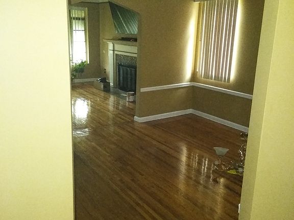 Lower unit, Dining room