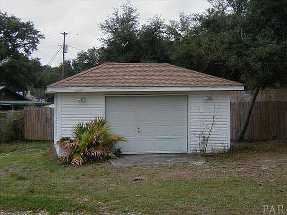 5th image of 2793 Christine St