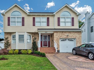 467 Miller Ave, Freeport, NY, 11520