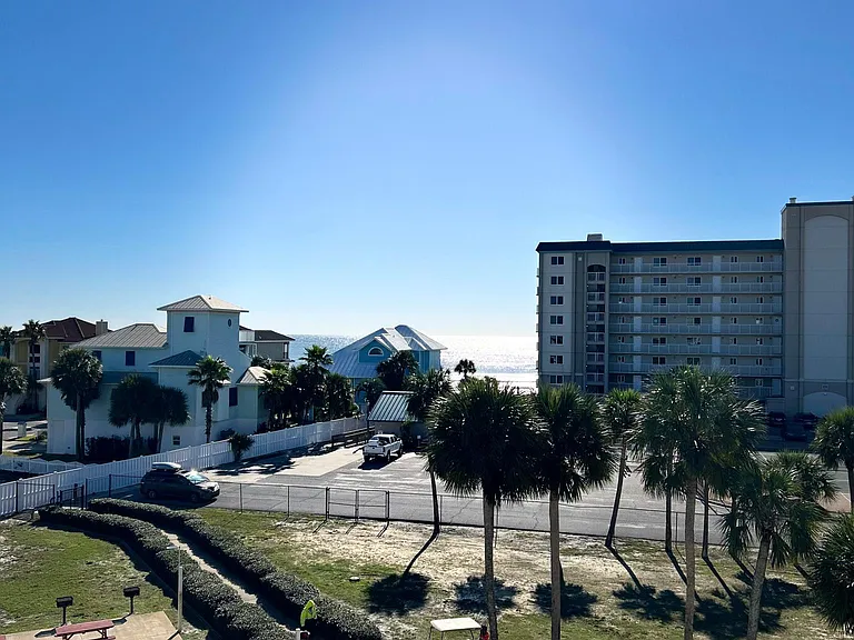 13351 Johnson Beach Rd #409E — Photo 2