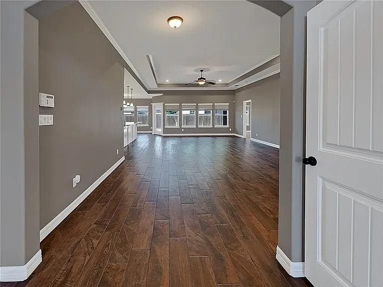 1st image of 6530 Paddington Dr