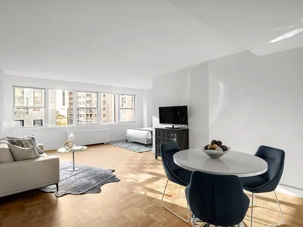 155 E 34th St APT 8V, New York, NY 10016