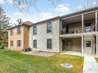 1712 Fayette Walk APT D, Hoffman Estates, IL 60169