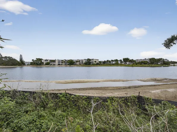 127 Southampton B, West Palm Beach, FL 33417